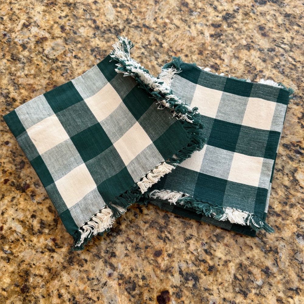 Set of 8 Green and White Checkered Napkins